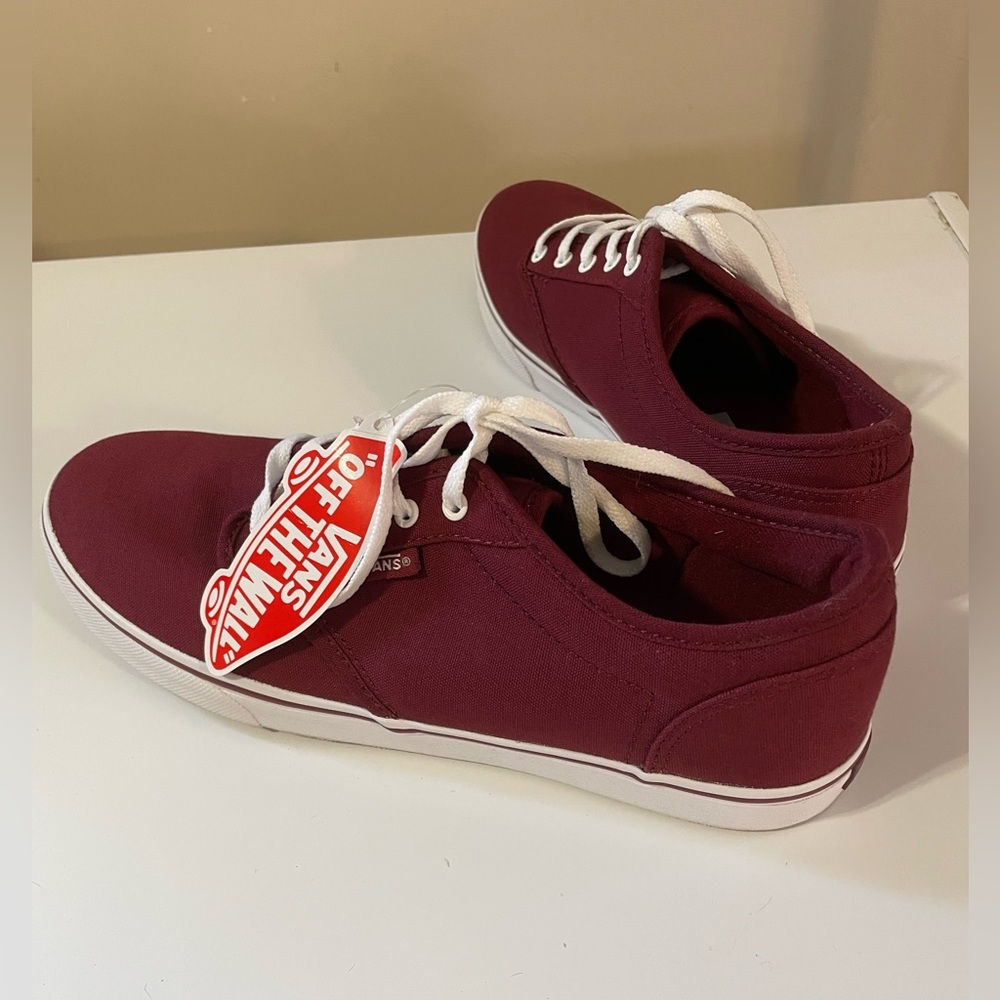 Womens size 8 maroon Vans